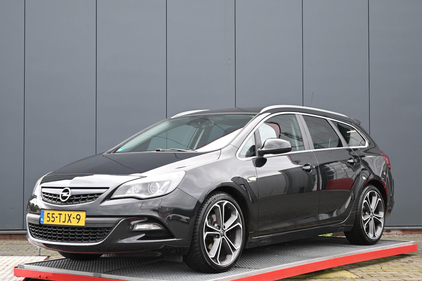 Opel Astra Sports Tourer - 1.6 Turbo Sport trekhaak - AutoWereld.nl