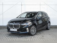 BMW 2-serie Active Tourer - 218i Luxury Line Automaat / Sportstoelen / Comfort Access / Achteruitrijcamera / Adaptieve