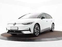 Volkswagen ID.7 - Pro Limited Edition 77 kWh accu 286 PK · Draadloze telefoonlader · 360 camera · verwarmde