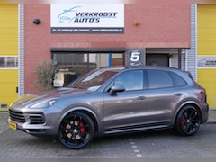 Porsche Cayenne - 3.0 E-Hybrid. pano. sportchrono. memory. luchtvering