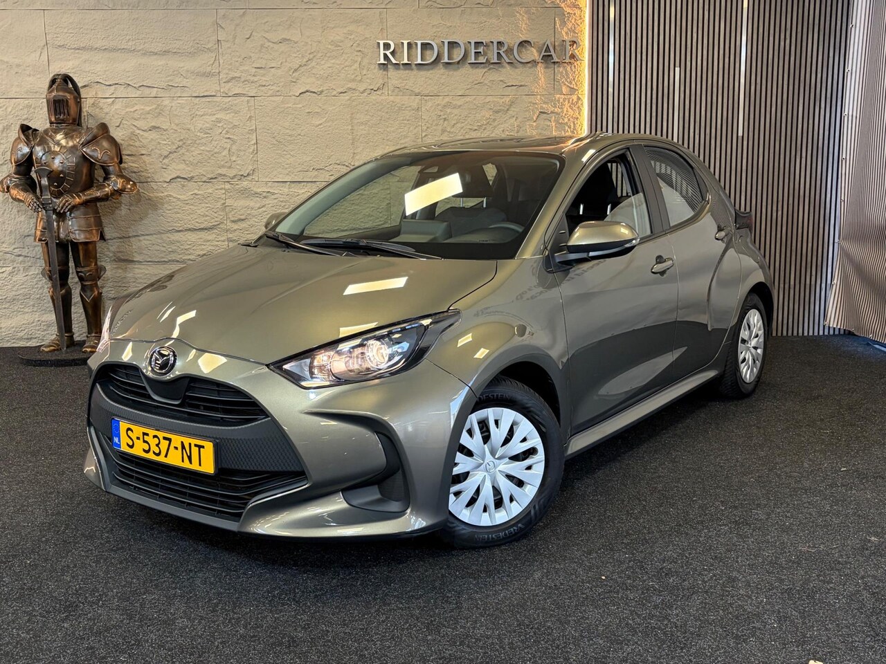 Mazda 2 Hybrid - 1.5 Pure|GARANTIE|NAP|ADAPTIVE CRUISE|CARPLAY|1E EIG|TOYOTA YARIS - AutoWereld.nl