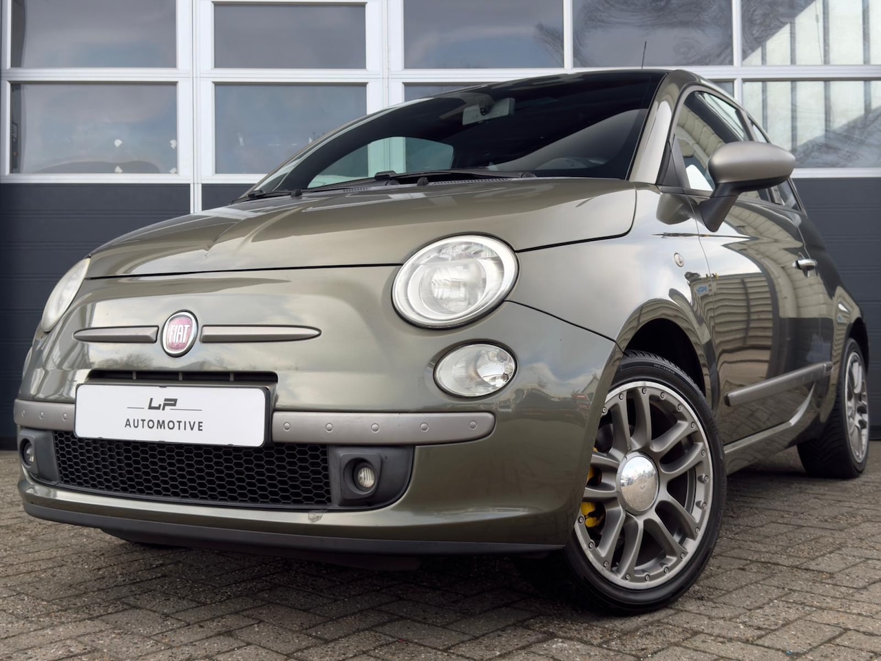 Fiat 500 - 1.4-16V byDiesel / Benzine / Pano / 100pk / NL-auto / APK - AutoWereld.nl