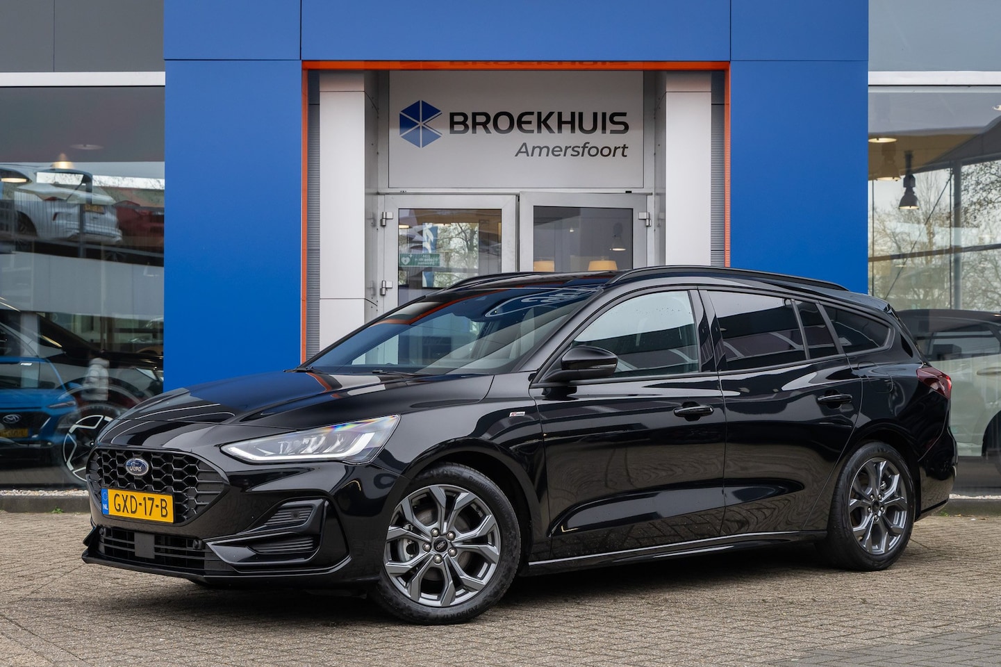 Ford Focus Wagon - 1.0 EcoBoost Hybrid ST Line | 155pk! | Stoel/stuur/voorruit verwarming | Apple Carplay/And - AutoWereld.nl