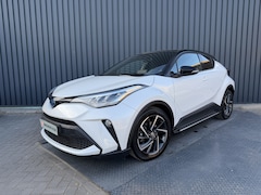Toyota C-HR - 1.8 Hybrid Style / Bi tone | BSM | Draadloos Apple Carplay/Android auto | PDC V+A | Rijkla