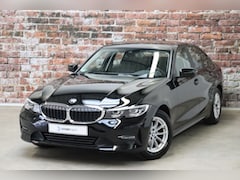 BMW 3-serie - Sedan 320i Executive Automaat / Trekhaak / Live Cockpit Professional / Cruise Control / Pa