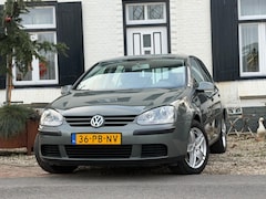 Volkswagen Golf - 1.6 FSI Trendline|77DKM|NAP|5DRS|