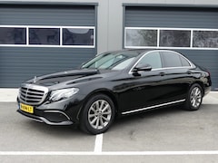 Mercedes-Benz E-klasse - 200 d Automaat / Navigatie / Xenon / LED / Leder / Trekhaak / Unieke Km Stand / Dealer Ond