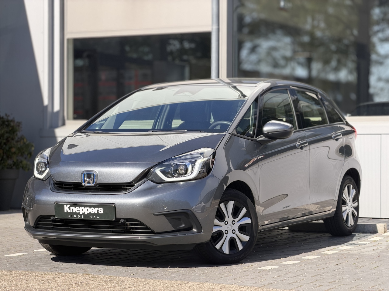 Honda Jazz - 1.5 e:HEV Elegance | GEEN AFLEVERKOSTEN |  Trekhaak afneembaar, Parkeersensoren V+A, Apple - AutoWereld.nl