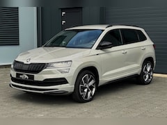 Skoda Karoq - 1.5 TSI ACT 150pk DSG Sportline LED 19" KEYLESS WINTERPAKKET