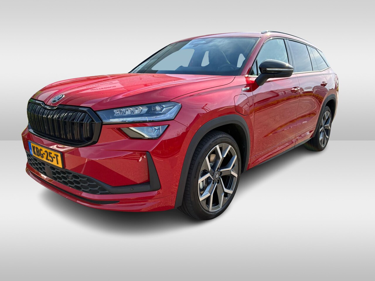 Skoda Kodiaq - 1.5 TSI PHEV Sportline Business / Elek. Trekhaak / Pano dak / Elek. Bestuurderstoel / 20 I - AutoWereld.nl