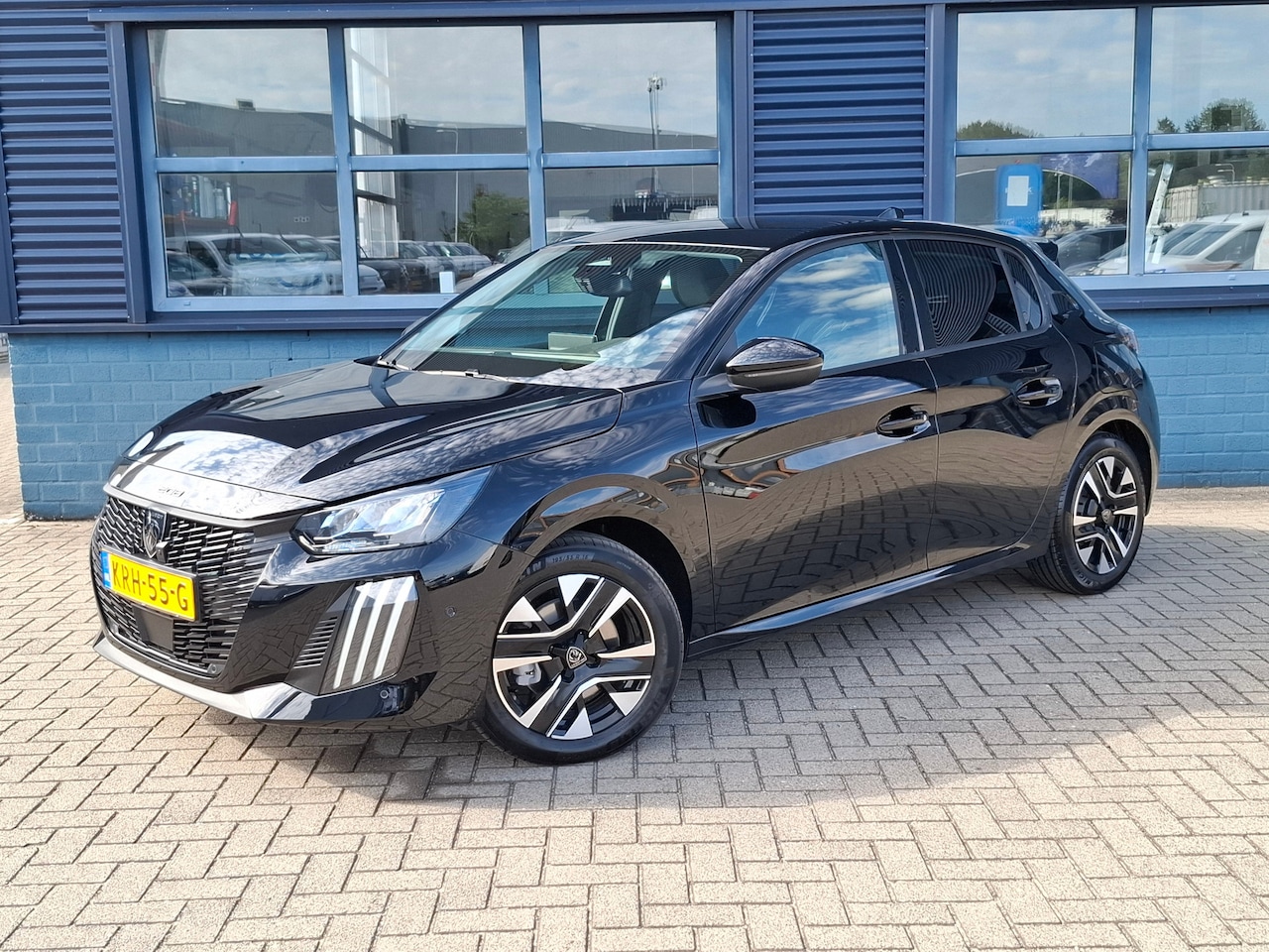 Peugeot 208 - Allure | Elektrische parkeerrem | Extra getinte achterste zijruiten en achterruit | Extra - AutoWereld.nl