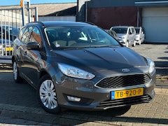 Ford Focus Wagon - 1.0 Lease Edition | Nieuwe D-Riem | Navigatie | Automatisch inparkeren |