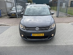 Volkswagen Touran Cross - 1.4 TSI Ketting turbo en waterpomp pas vervangen nl auto met nap zie foto’s