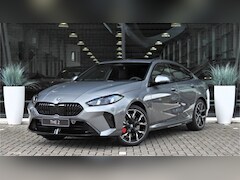 BMW 2-serie Gran Coupé - 220 M Sport Automaat / Panoramadak / Sportstoelen / Comfort Access / Achteruitrijcamera /