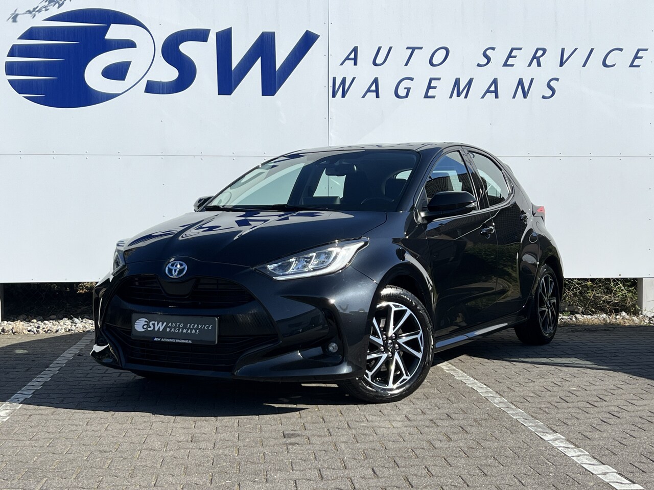 Toyota Yaris - 1.5 Hybrid Dynamic | ACC | Carplay | Camera | LED - AutoWereld.nl