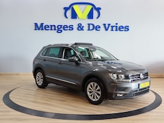 Volkswagen Tiguan - 1.5 TSI ACT Comfortline Business Airco ECC | Panorama | Trekhaak | Stoel Verwarming | Appl