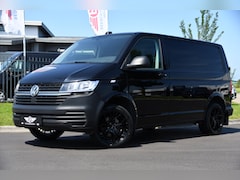 Volkswagen Transporter - 2.0 TDI L1H1 30 Black Edition Cruise, Carplay, 150PK, Automaat, Standkachel, Stoelverwarmi