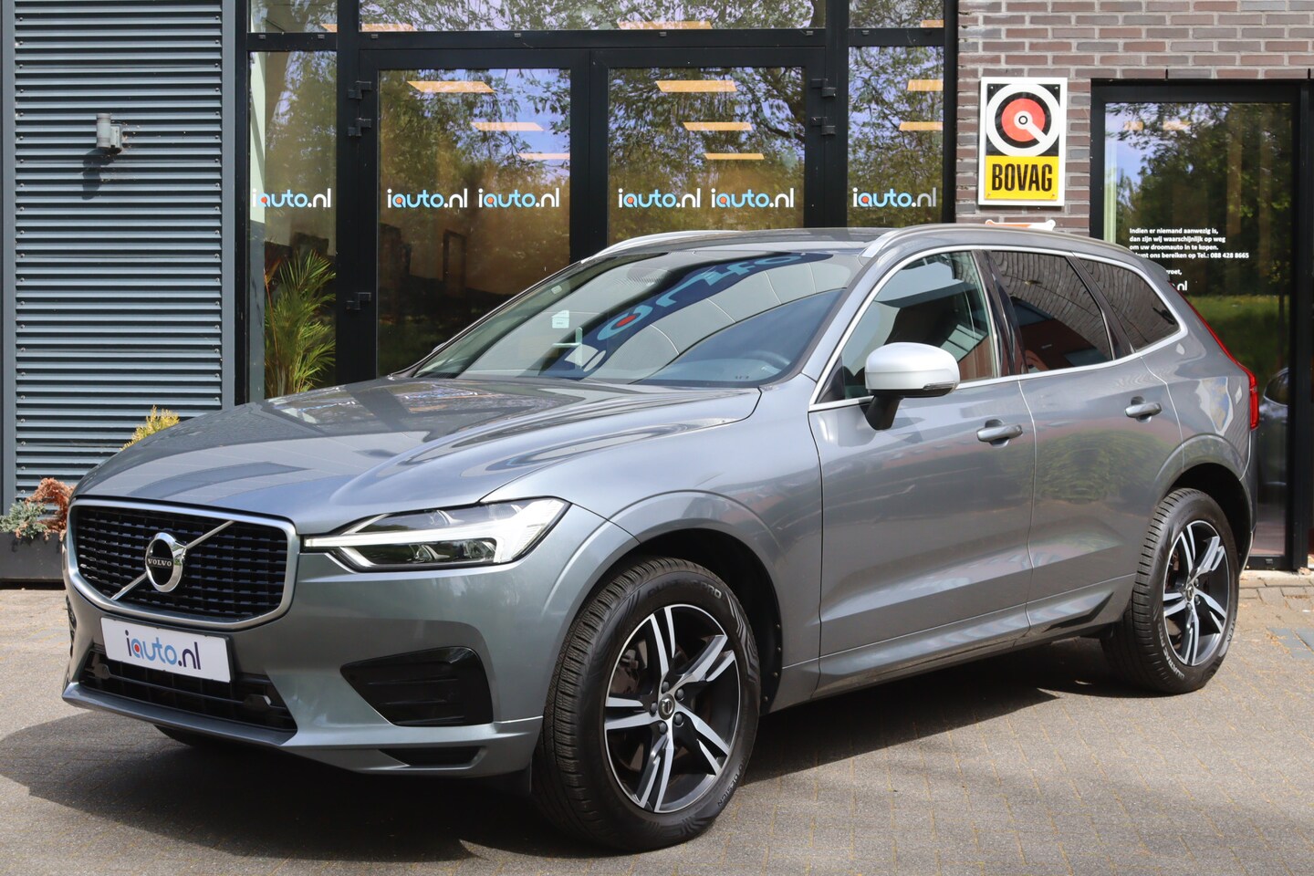 Volvo XC60 - 2.0 T4 R-Design LED/Leder/Navi/Camera/CarPlay/Virtual Cockpit/Crc/19" - AutoWereld.nl