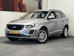 Volvo XC60 - 3.0 T6 AWD MOMENTUM NIEUWE APK YOUNGTIMER LEDER CRUISE CONTROL CLIMATE CONTROL BLUETOOTH T