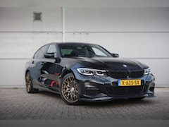 BMW 3-serie - 330e M Sport | 19” M Velgen | Camera | Parking Assistant | Stuurverwarming | CarPlay