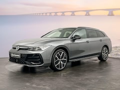 Volkswagen Passat Variant - R-Line Edition Plug in Hybride 204 pk Black Style Plus Pakket