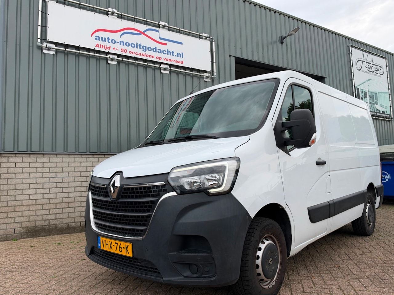 Renault Master - T35 2.3 dCi 135 L1H1 T35 2.3 dCi 135 L1H1 - AutoWereld.nl
