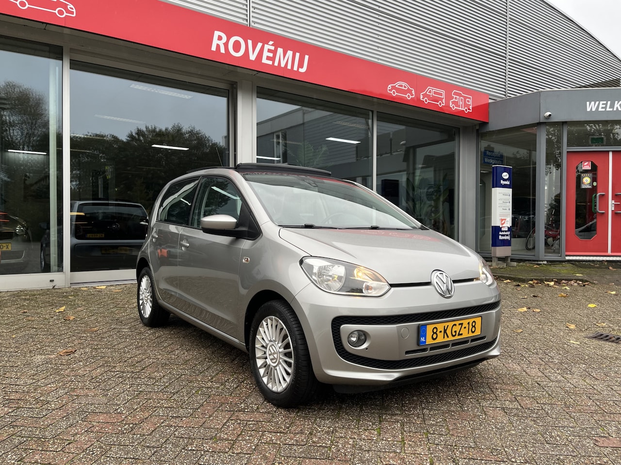 Volkswagen Up! - 1.0 high up! AUTOMAAT, PANO, Cruise, Airco, 1e eigenaar - AutoWereld.nl