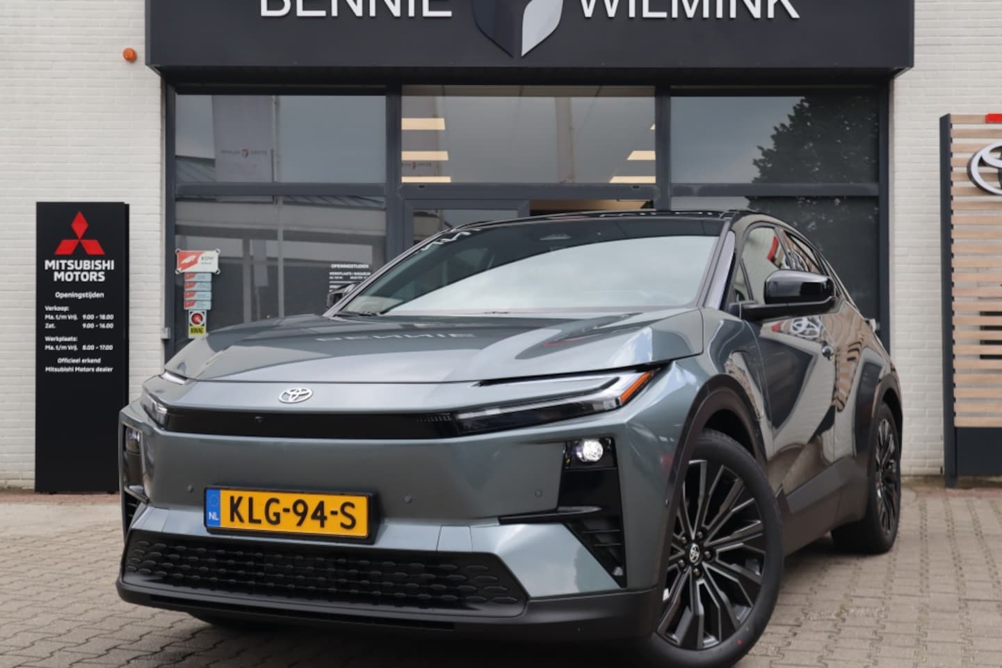 Toyota C-HR - Executive AWD 77 kWh | Executive Plus Pack | - AutoWereld.nl