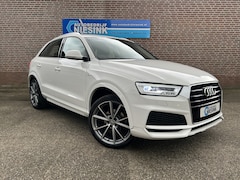 Audi Q3 - 1.4 TFSI S-Line Navi/20Inch/Led/Stoelverwaming