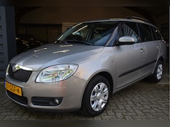 Skoda Fabia Combi - 1.6-16V Ambiente Airco