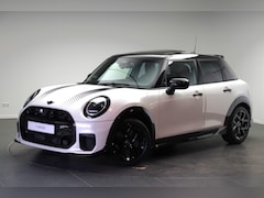 MINI 5-Deurs - Hatchback Cooper C Automaat / John Cooper Works / Pakket M / John Cooper Works / Pakket M