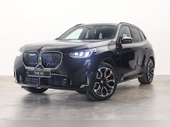 BMW X3 - 30e xDrive M Sport Automaat / Panoramadak / Trekhaak / Sportstoelen / Adaptieve LED / Comf