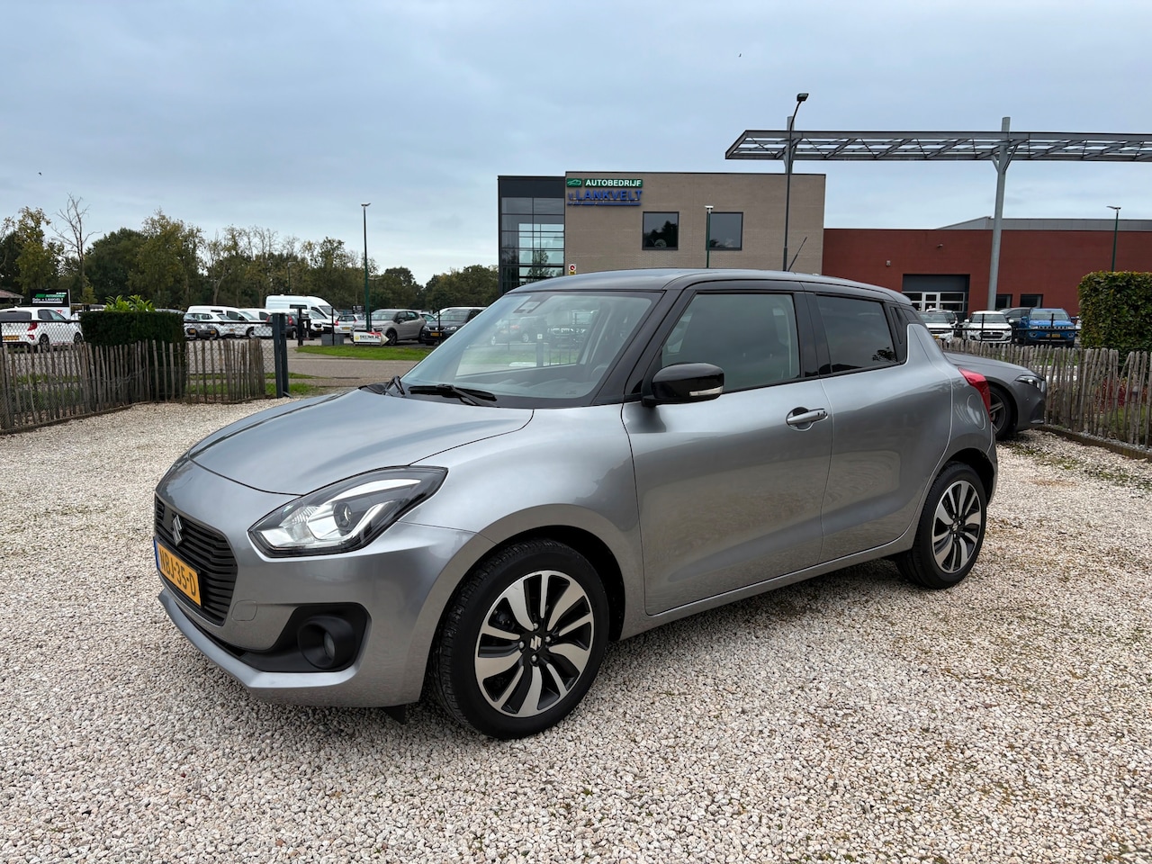 Suzuki Swift - 1.0 112pk Stijl Stoelverw. Carplay, Keyless - AutoWereld.nl