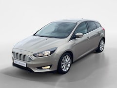 Ford Focus - 1.0 First Edition | CAMERA | NAVIGATIE | LM VELGEN | CRUISE | AIRCO |