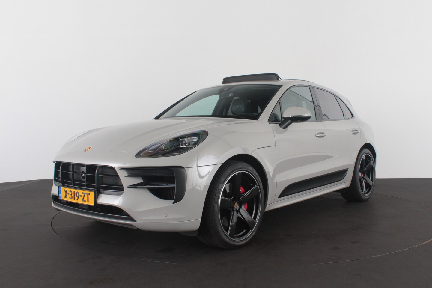 Porsche Macan - 2.9 GTS > Pano.schuif/Sport-chrono/Luchtvering/21inch - AutoWereld.nl