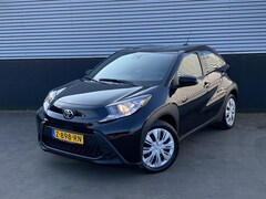 Toyota Aygo X - 1.0 VVT-i MT Play Nette Nederlandse auto, achteruitrij camera, navigatie Apple CarPlay/And