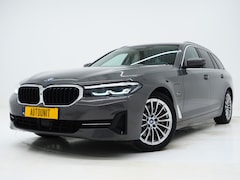 BMW 5-serie Touring - 520e | Leder | HUD | Adaptive Cruise | 360 | Dodehoek | Sfeerlicht | Stoelverwarming