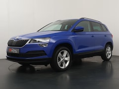 Skoda Karoq - 1.0 TSI Ambition Business - Navigatie - Lichtmetalen Velgen - Stoelverwarming - Cruise Con