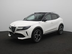 Alfa Romeo Junior - 1.2 Turbo Hybrid Ibrida Sport Speciale | Alcantara | Panoramadak | Technopack
