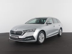 Skoda Octavia Combi - 1.0 TSI Business Edition > Camera/Trekhaak/Sfeerverlichting/Keyless