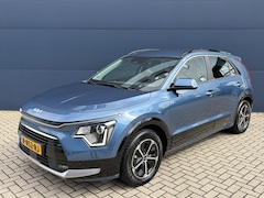 Kia Niro - 1.6 GDi Hybrid DynamicLine | Trekhaak | Navigatie | Parkeercamera |