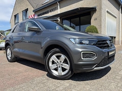 Volkswagen T-Roc - 1.5 TSI Automaat Sport Carplay / Camera / Full LED