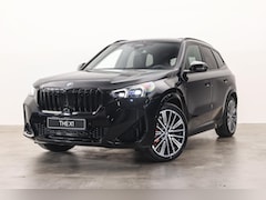BMW X1 - xDrive25e M Sport Automaat / Panoramadak / Trekhaak / Sportstoelen / Head-Up / M Adaptief