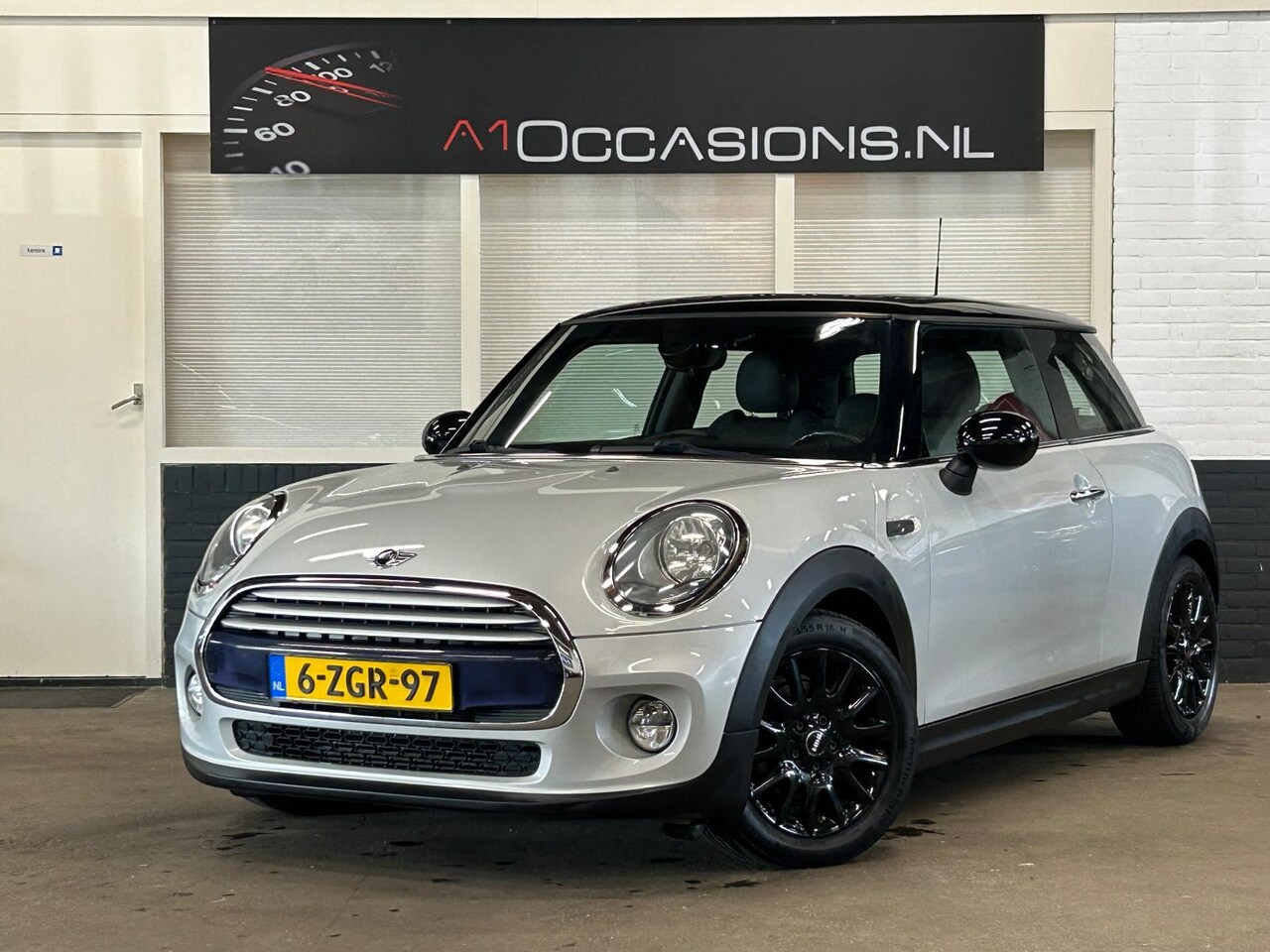MINI 3-Deurs - 1.5 Cooper Business PANODAK + LEER! - AutoWereld.nl