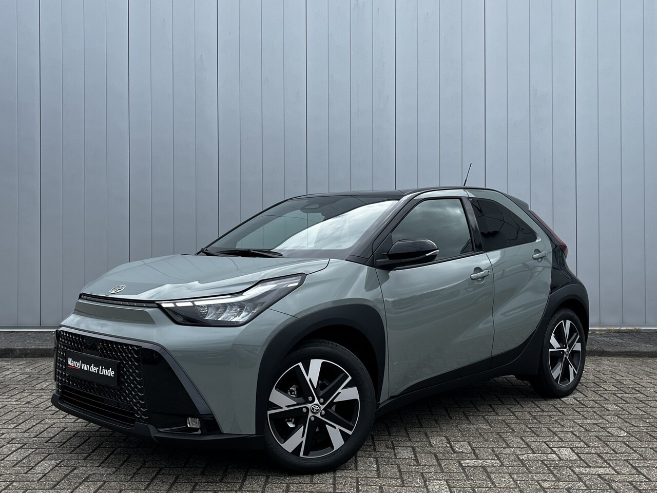 Toyota Aygo X - Hybrid 115 pulse NIEUW SNEL RIJDEN - AutoWereld.nl