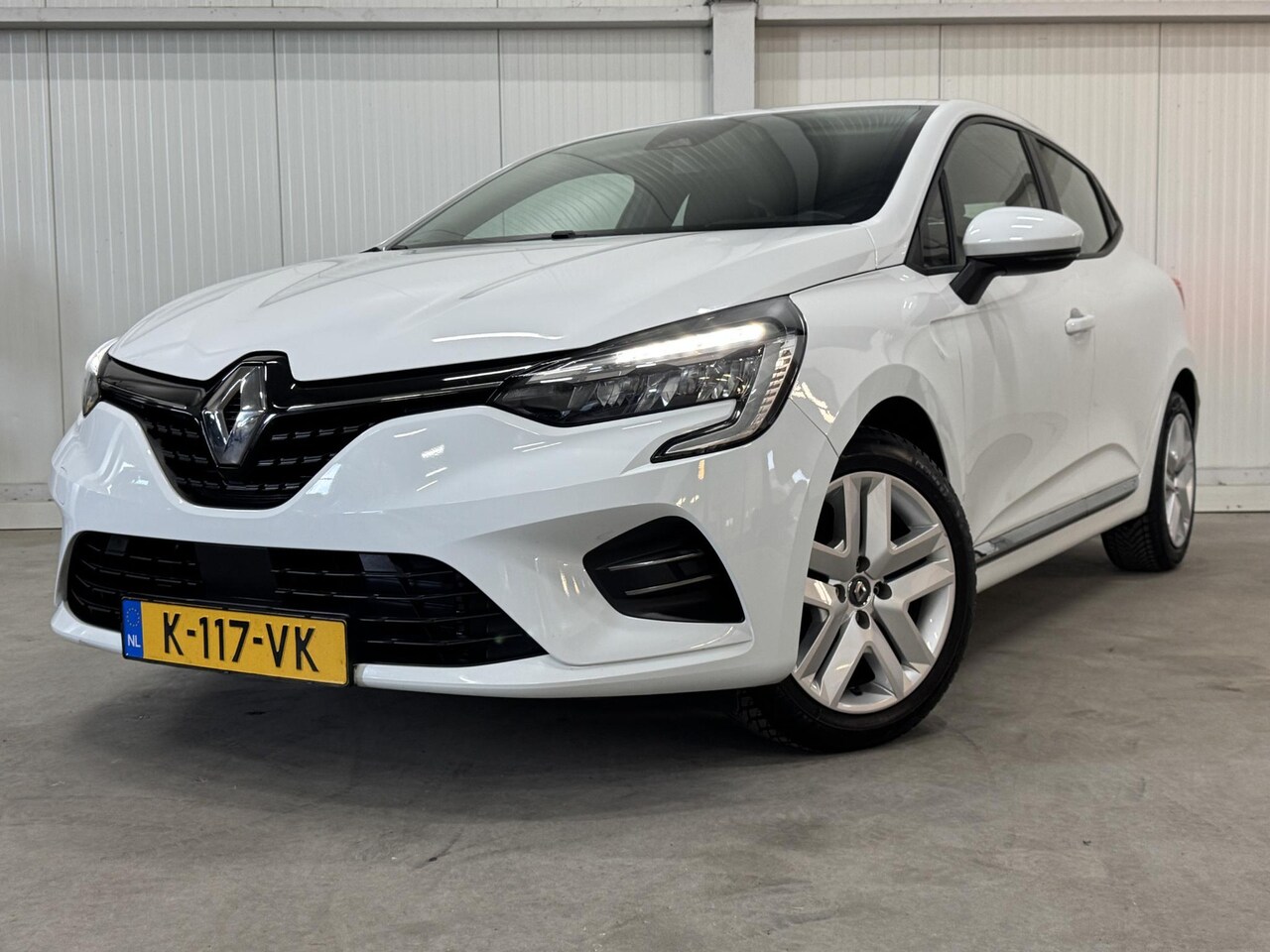 Renault Clio - 1.0 TCe Zen LED NAVI CARPLAY AIRCO CRUISE 1STE.-EIGEN - AutoWereld.nl
