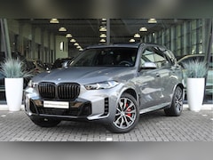 BMW X5 - xDrive50e M Sport Automaat / Trekhaak / Panoramadak / Comfort Access / Soft-Close / Massag