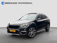 BMW X1 - sDrive20i Orange Edition II | Dealer OH | Pano | Trekhaak | Leder | H&K Audio