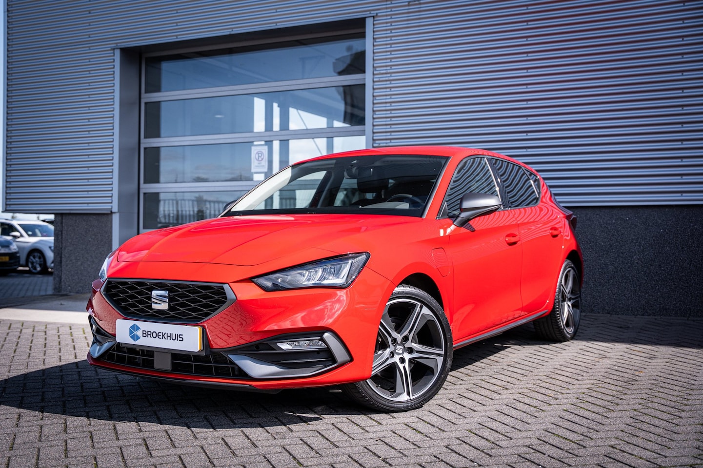 SEAT Leon - 1.4 TSI eHybrid SOH 94% FR Business Intense | Achteruitrijcamera | Parkeersensor voor | Tr - AutoWereld.nl