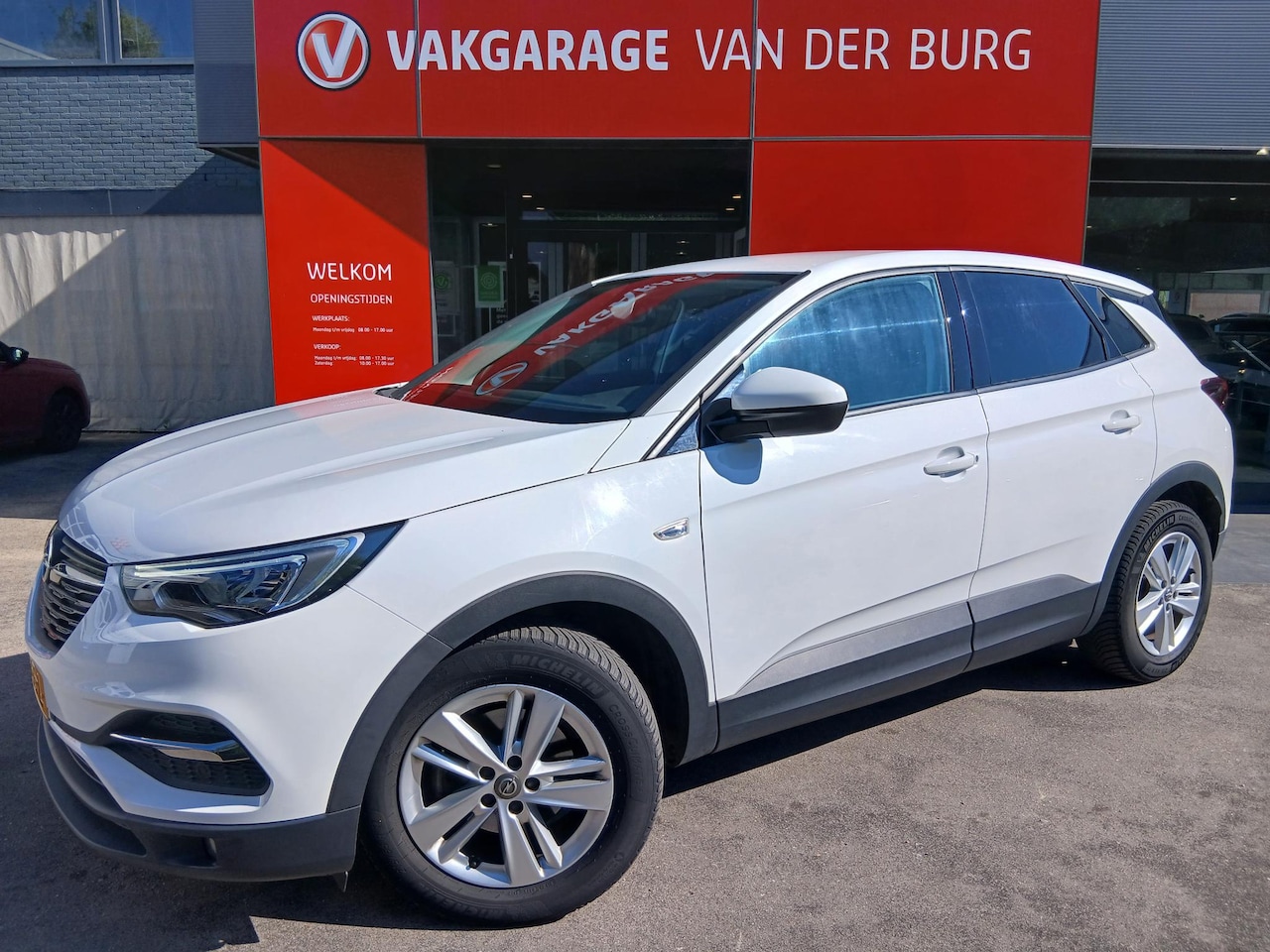 Opel Grandland X - 1.2 Turbo Edition Automaat - AutoWereld.nl